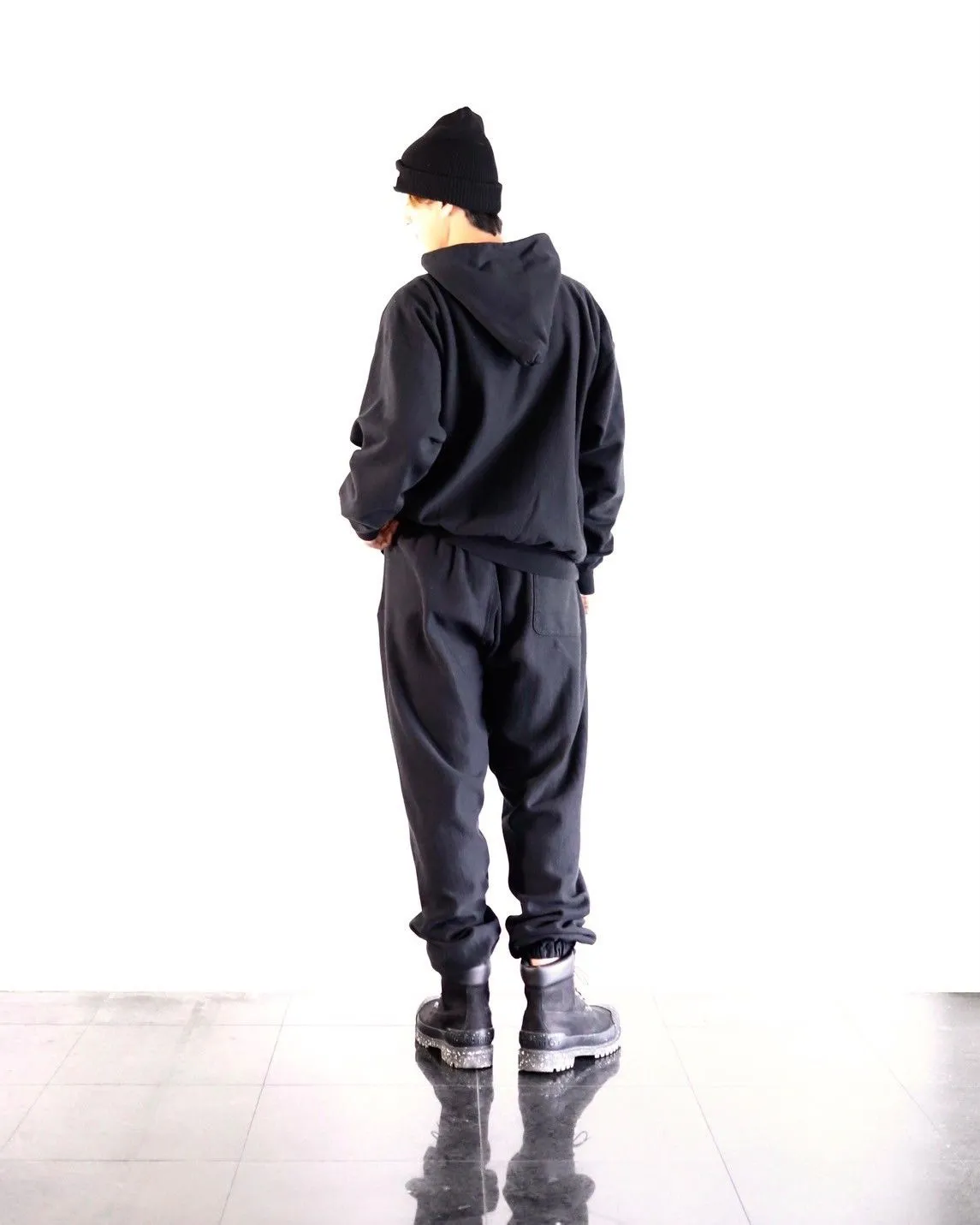 SAINT MICHAEL ARCH SAINT SET PANTS/BLACK The latest SAINT LOGO sweatpants, washed black/gray gray S-XL, custom woven and dyed, black surface and gray bottom fabric, same as the original version, original level straight cracking pulp, original cut and loose fit